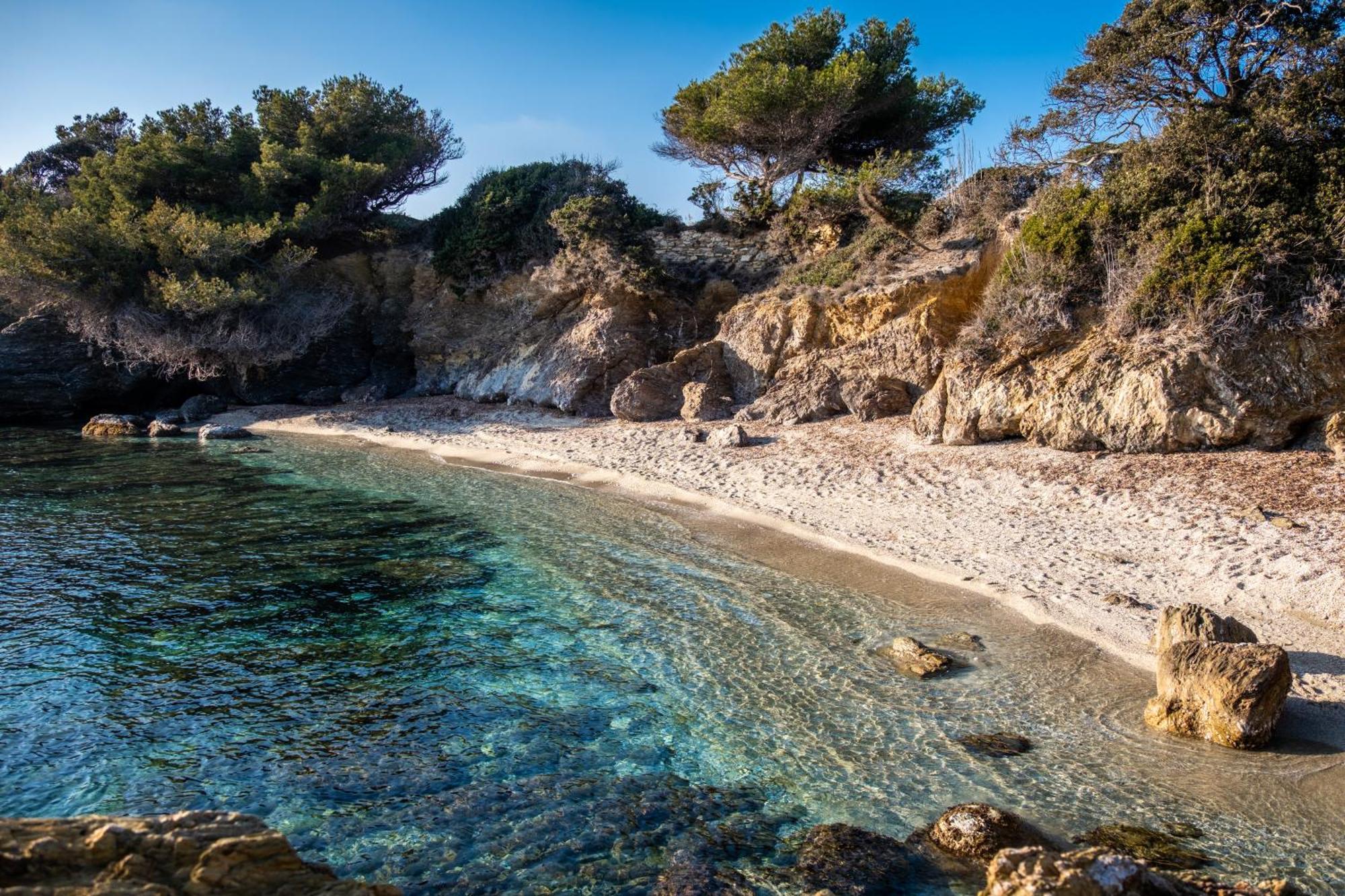Hotel Helios & Spa - Ile Des Embiez Six-Fours-les-Plages Εξωτερικό φωτογραφία